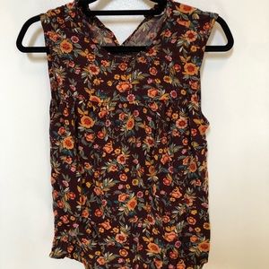 Sleeveless floral shirt
